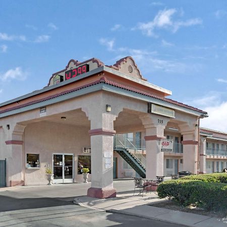 מלון Super 8 By Wyndham Tucson Downtown Convention Center מראה חיצוני תמונה