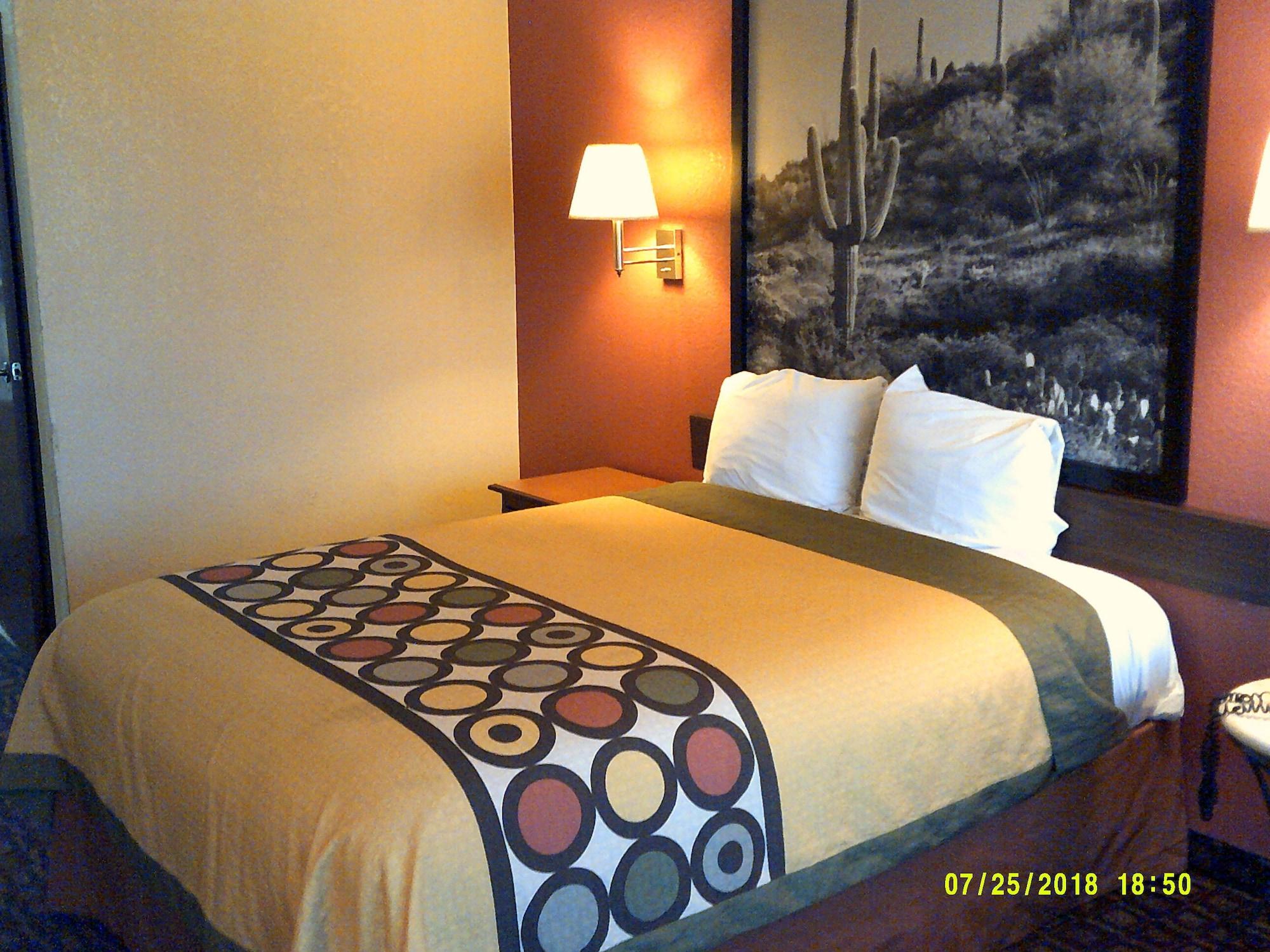 מלון Super 8 By Wyndham Tucson Downtown Convention Center מראה חיצוני תמונה