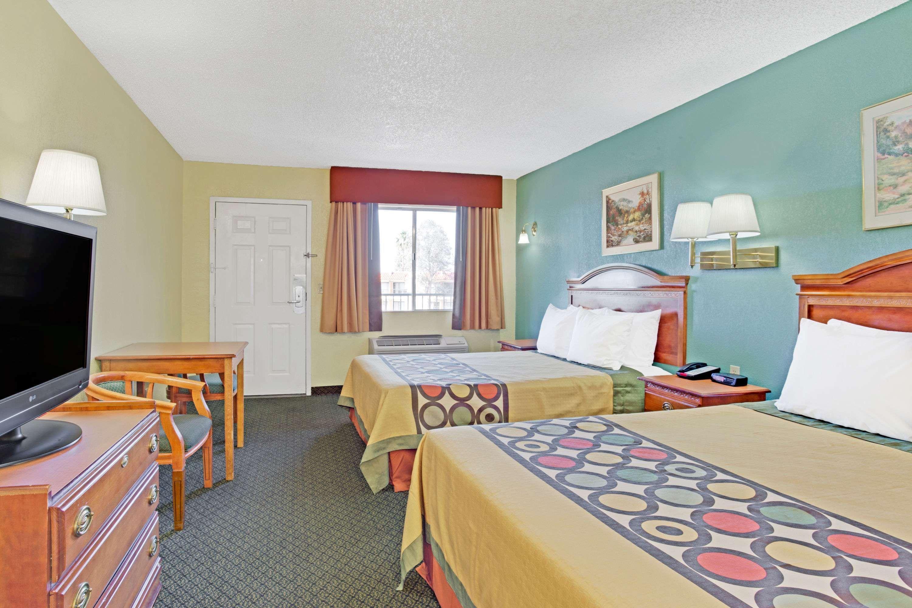 מלון Super 8 By Wyndham Tucson Downtown Convention Center מראה חיצוני תמונה